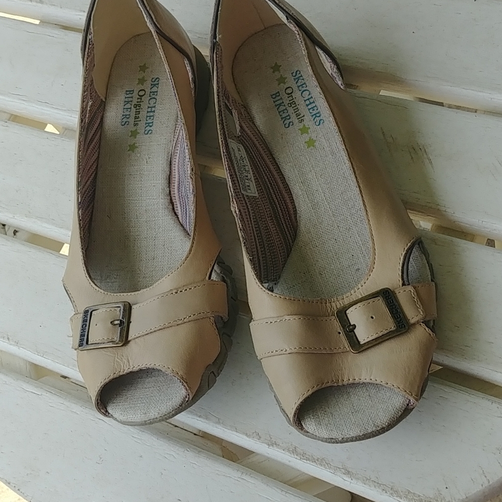 SKECHERS Bikers Open-toe Leather Flats, Sz 7.5 - Picture 2 of 6